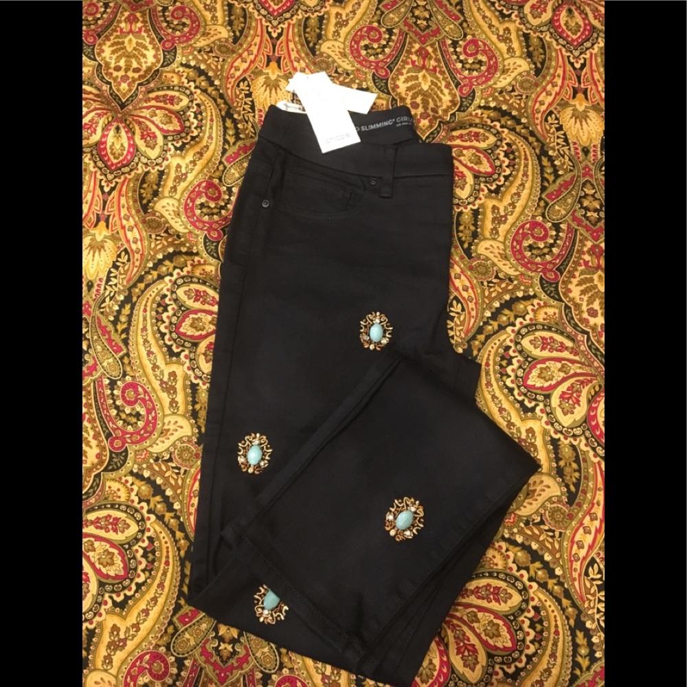 Chico’s NWT Black Jeweled Jeans Size 4 Tall